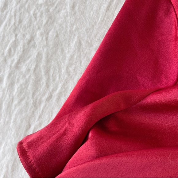 Zara Studio red satin short sleeve crop top w/ ribbon cross tie at waist - Picture 3 of 3